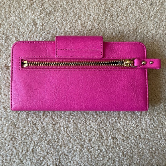 Juicy Couture Hot Pink Wallet - Picture 3 of 15